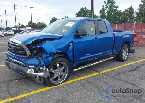 2010 Toyota Tundra Double Cab Sr5 z USA, uszkodzony, nr VIN 5TFRM5F10AX002154